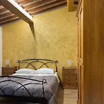 La Tana *